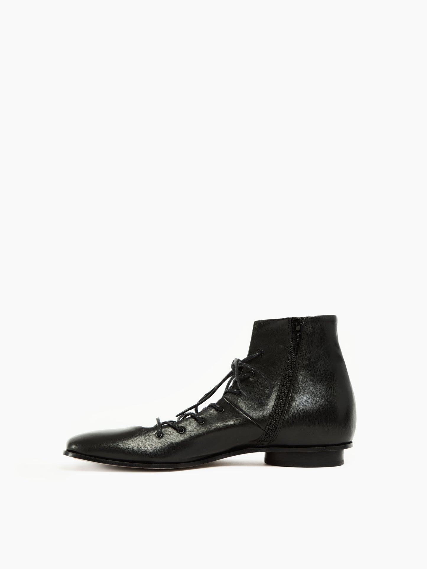 MLO Stivaletto stringato NERO
