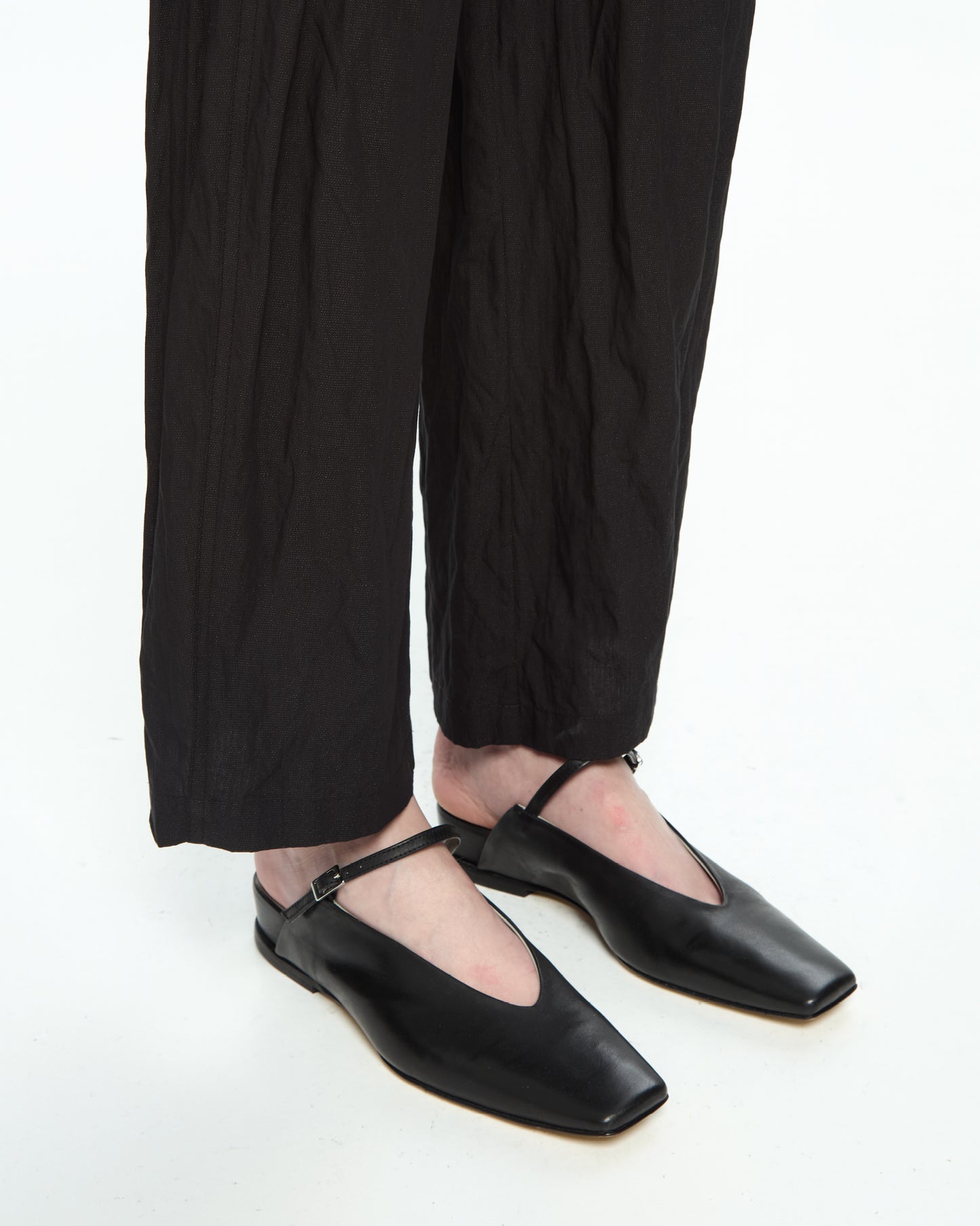 MLO Pantalone dal design essenziale NERO