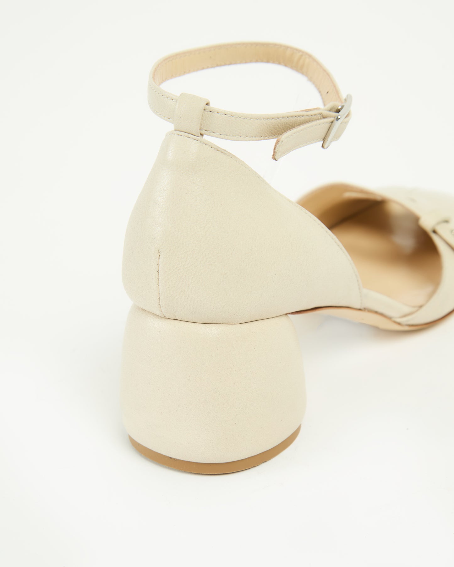 MLO Scarpa in pelle con cinturino BEIGE