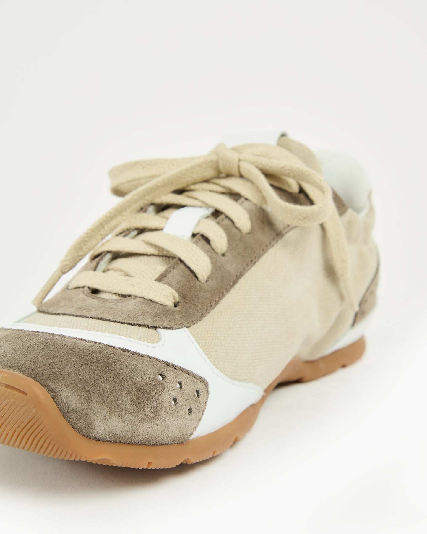 MLO Sneaker