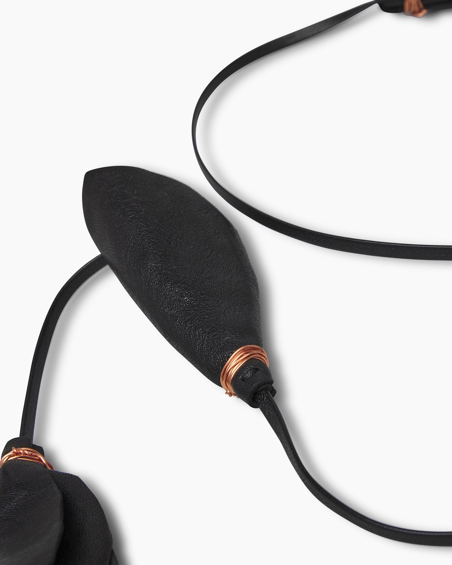 _MALLONI Collana in pelle NERO