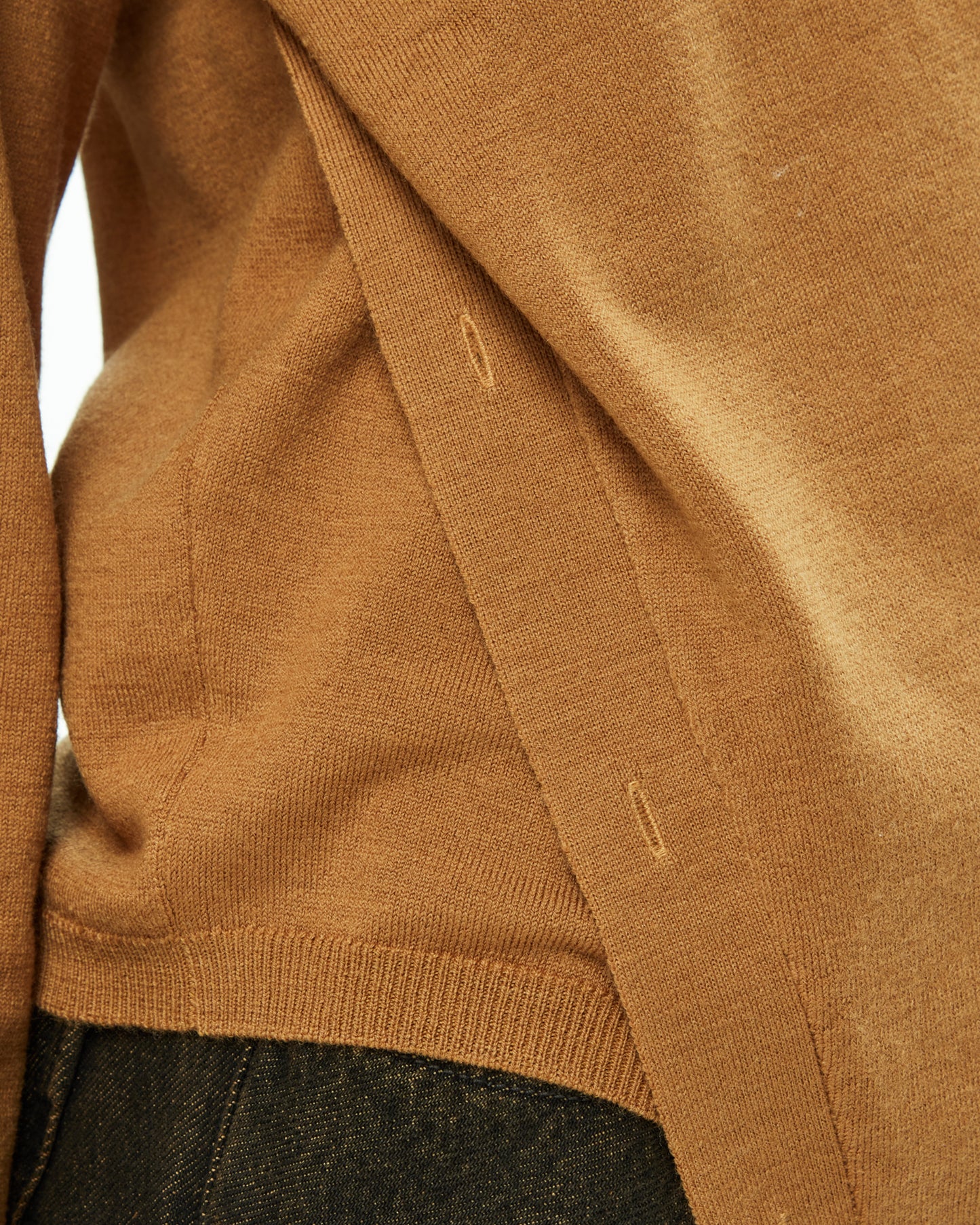 MLO Maglia con collo incrociato BEIGE