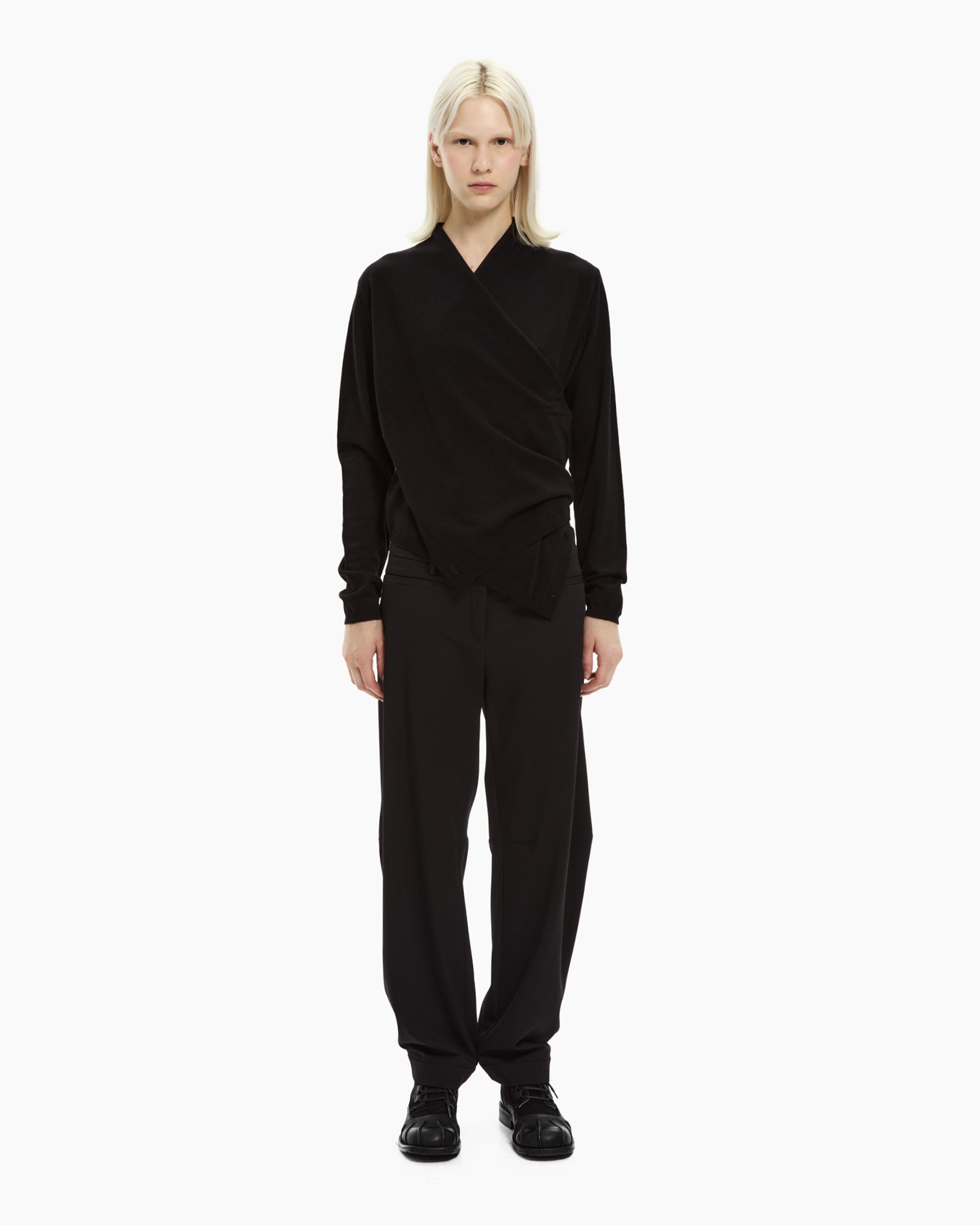 MLO Maglia con collo incrociato NERO