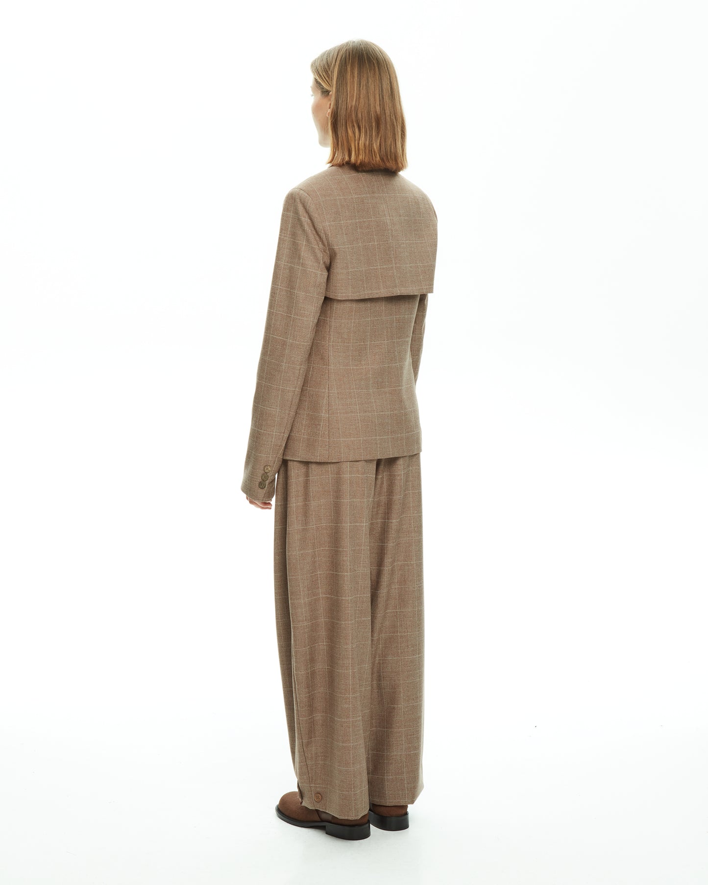 MLO Giacca con dettagli sartoriali MARRONE