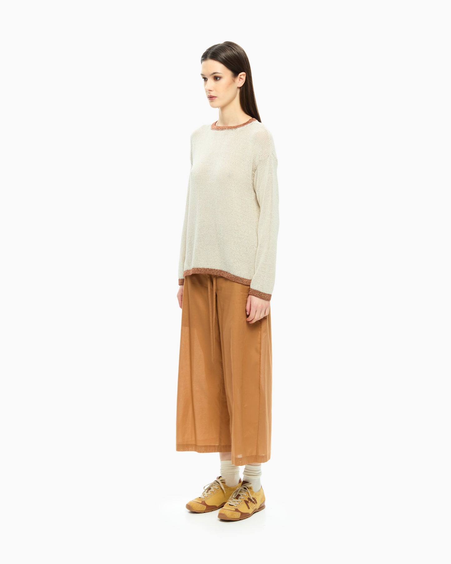 MLO Top con dettagli BIANCO