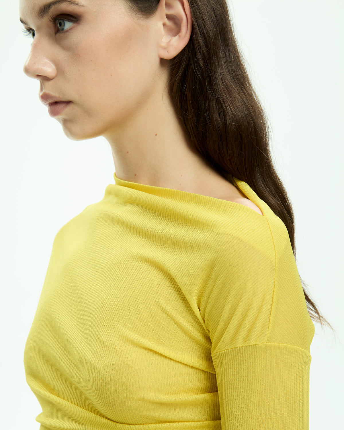 MLO Top con scollo ampio GIALLO