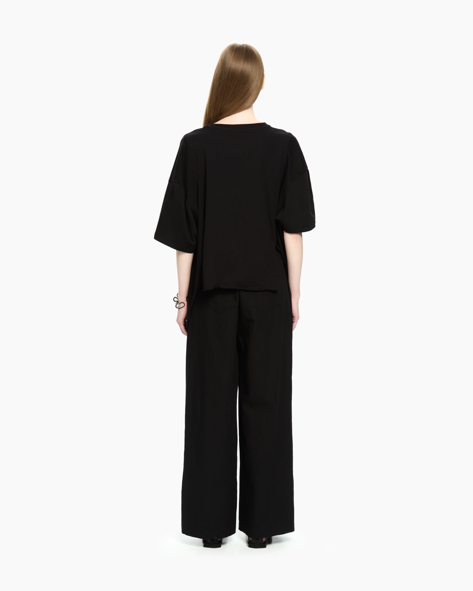 MLO Jersey asimmetrico con maniche corte NERO