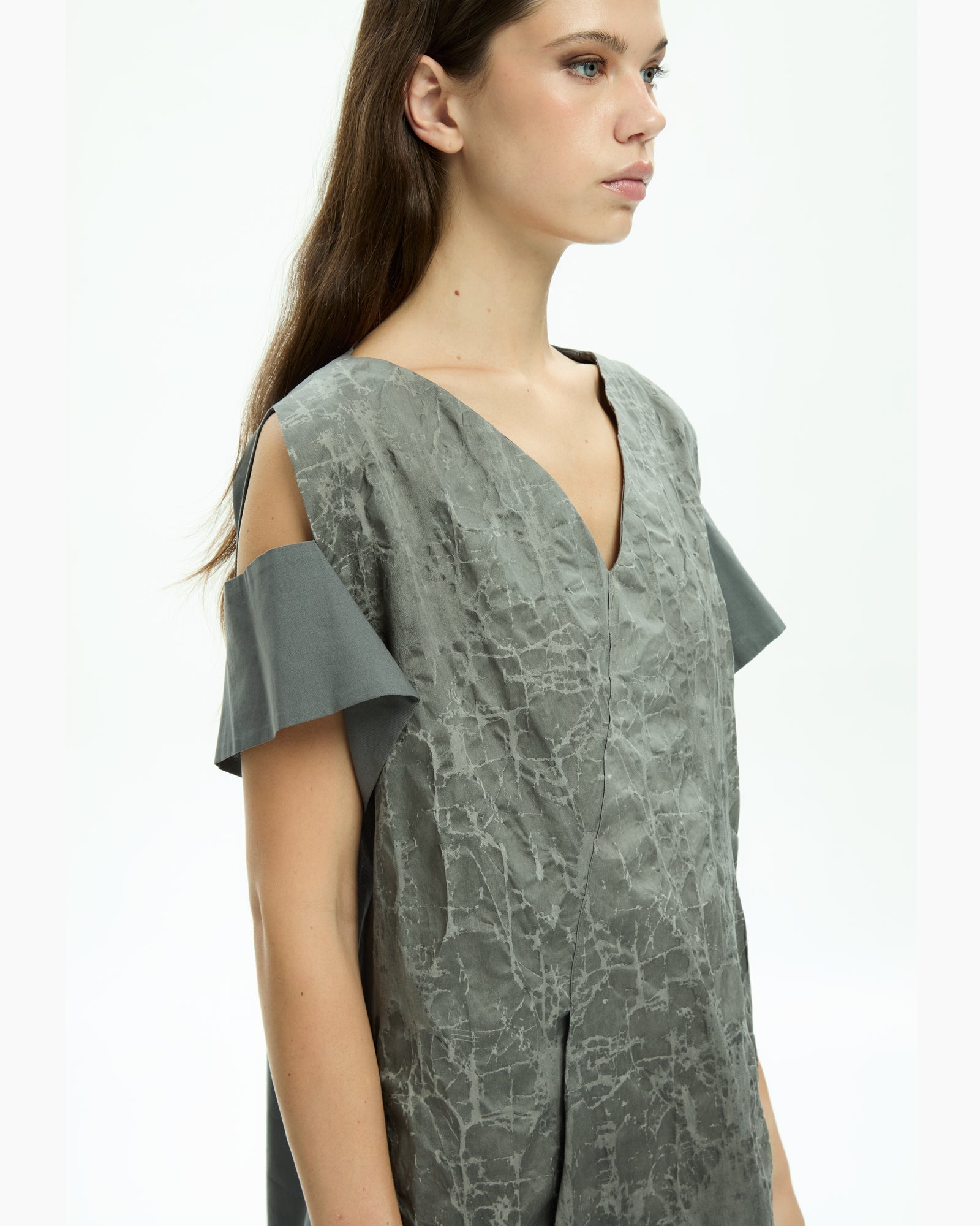 MLO Abito lungo con scollo a V GRIGIO