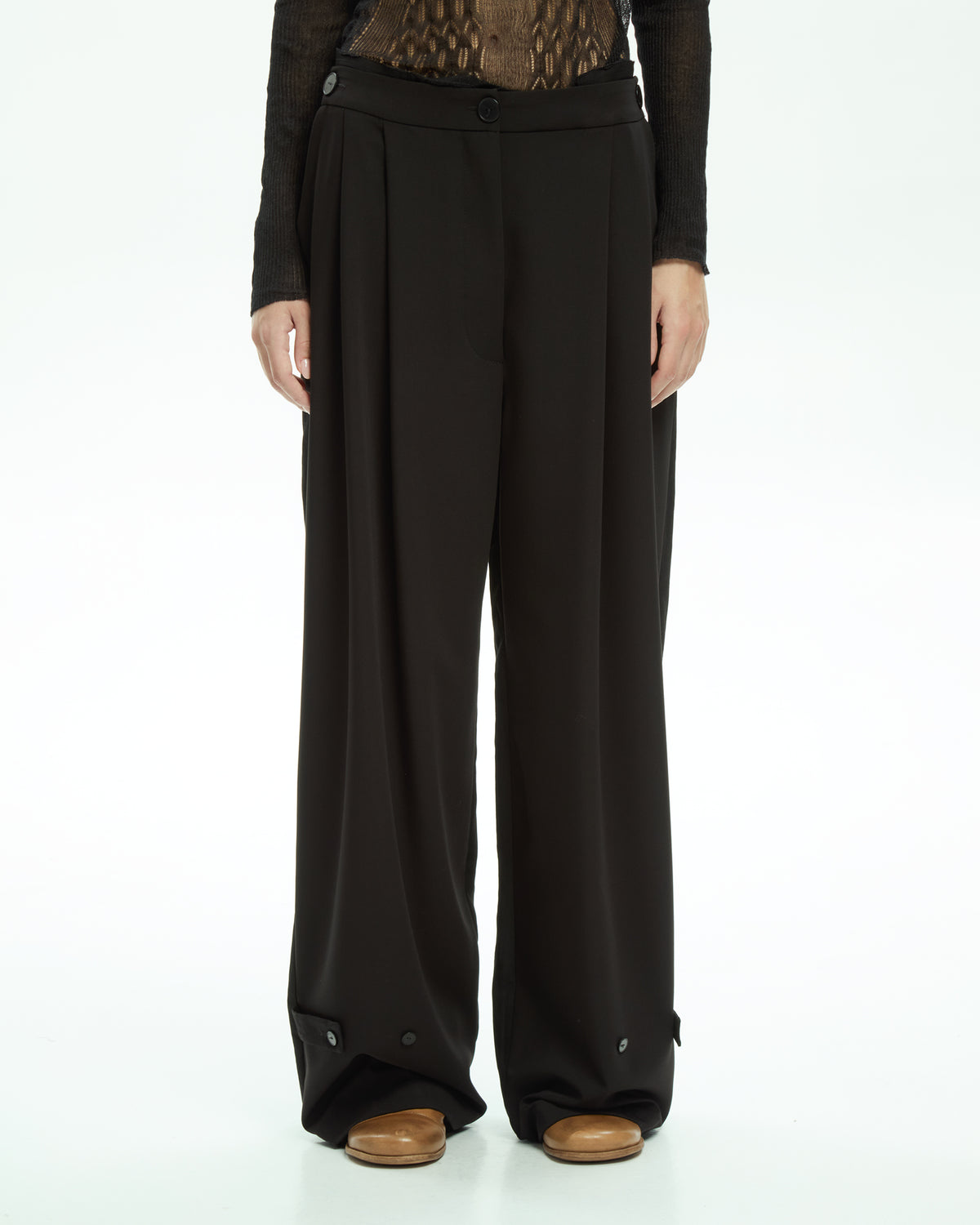 MLO Pantalone con pieghe frontali NERO