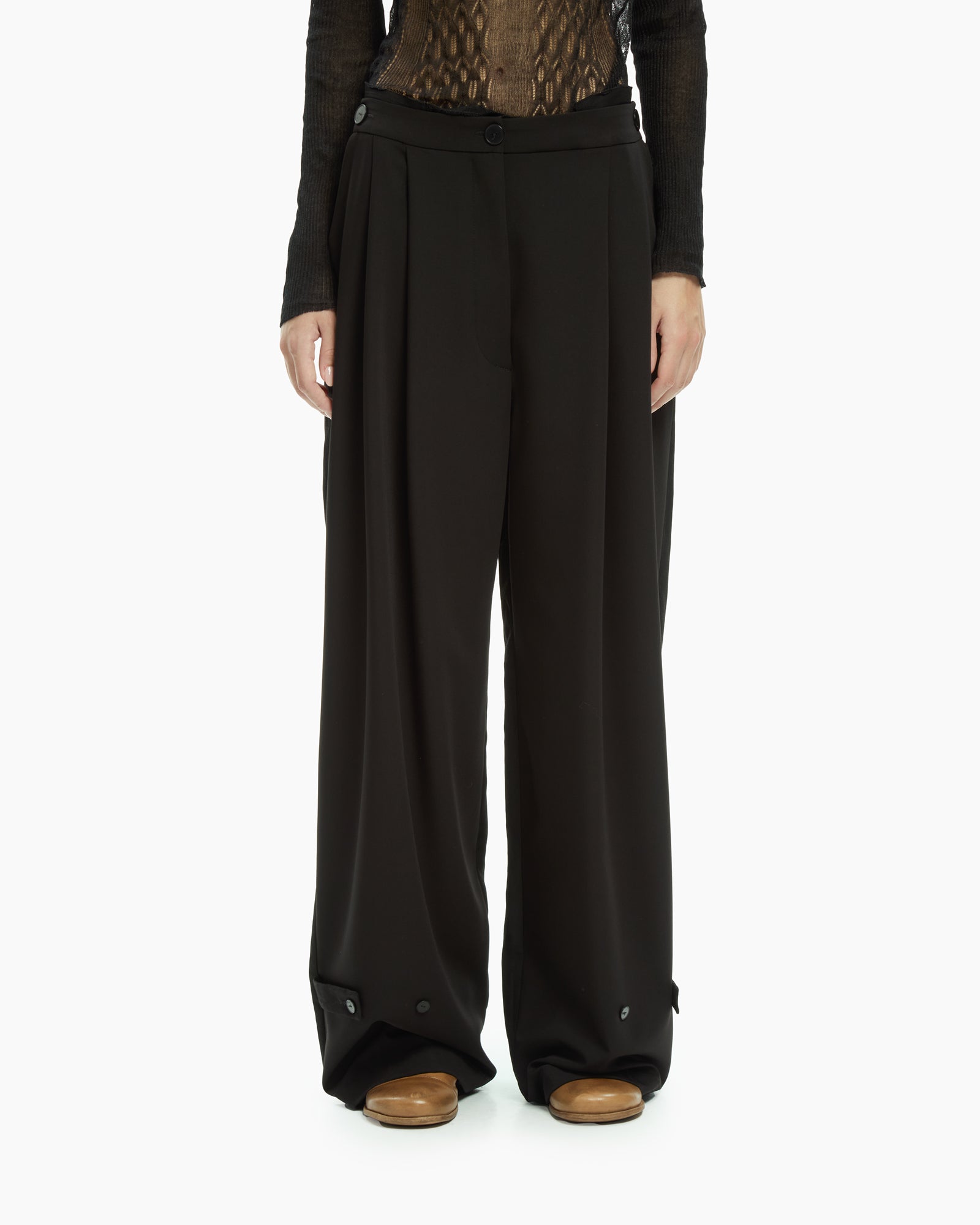MLO Pantalone con pieghe frontali NERO