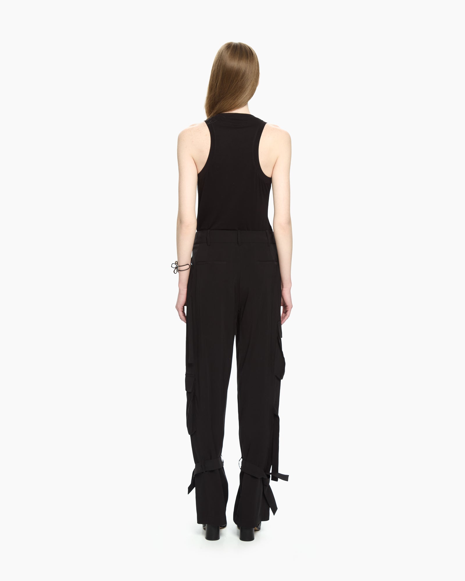 MLO Pantaloni cargo con tasche applicate NERO