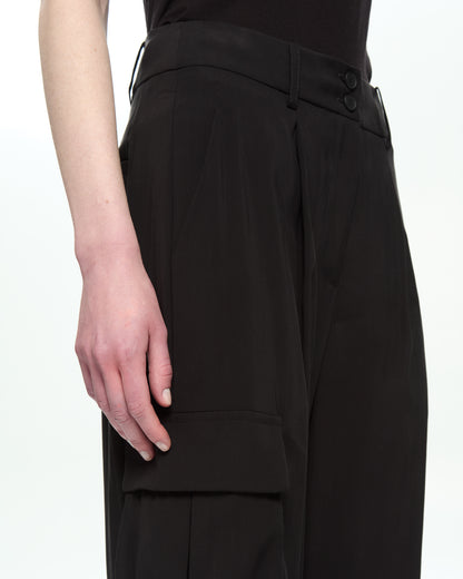 MLO Pantaloni cargo con tasche applicate NERO