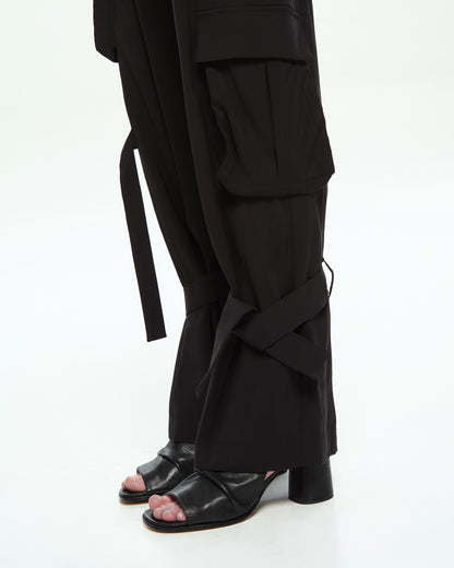 MLO Pantaloni cargo con tasche applicate NERO