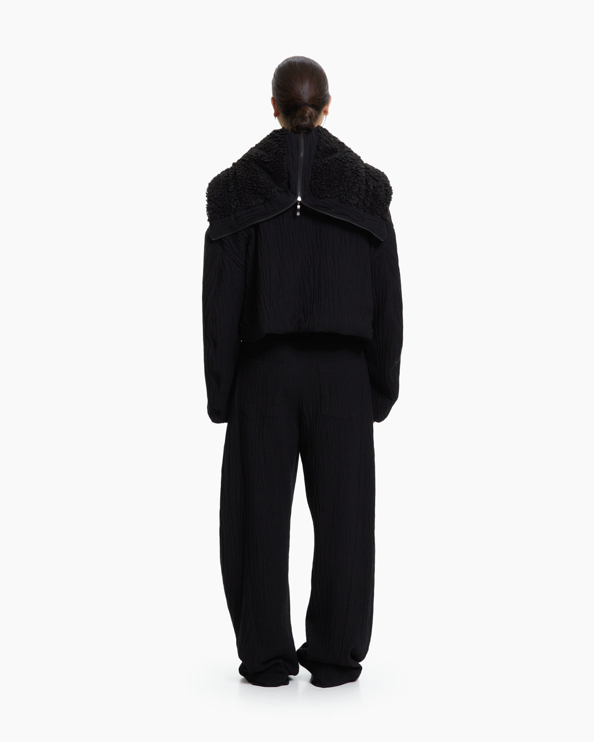 MLO Giacca cropped con cappuccio NERO
