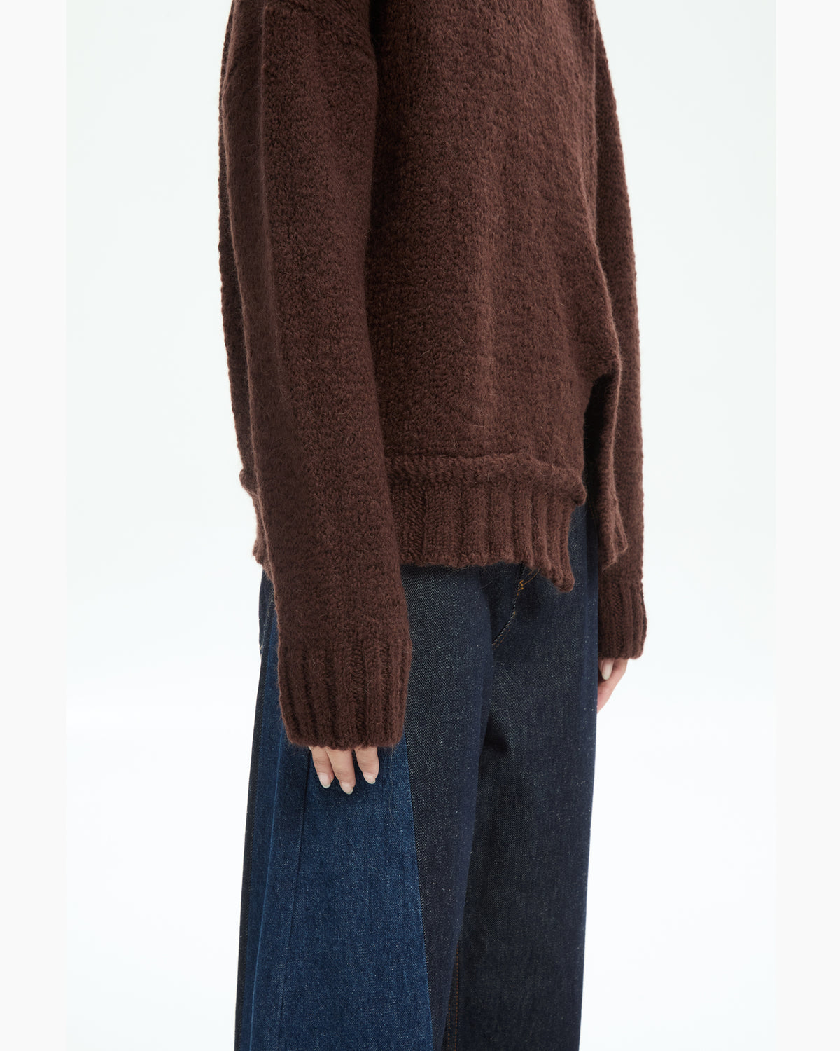 MLO Maglia oversize con spacchi asimmetrici MARRONE