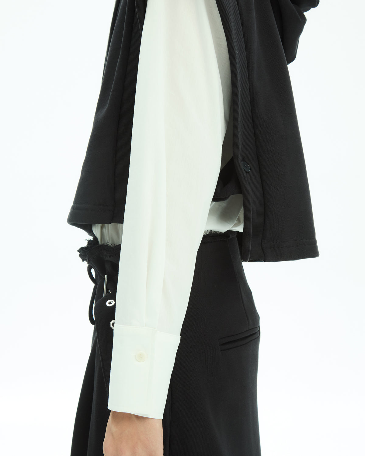MLO Felpa cropped smanicata  NERO