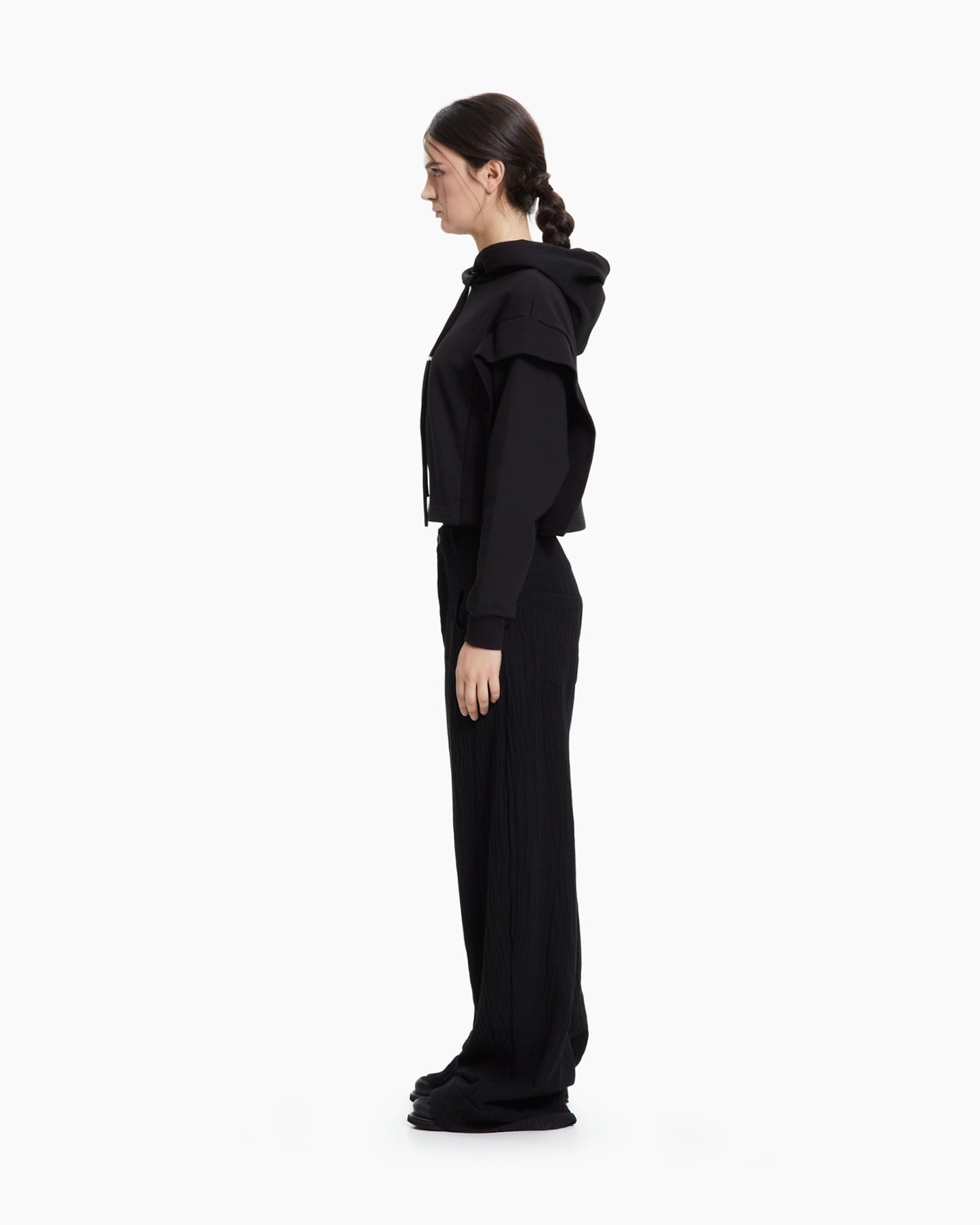 MLO Felpa cropped con cappuccio NERO
