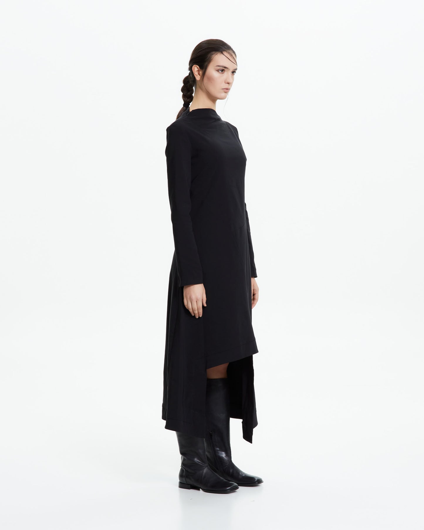 MLO Abito fluido asimmetrico NERO