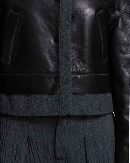 MLO Giacca cropped con collo tecnico NERO