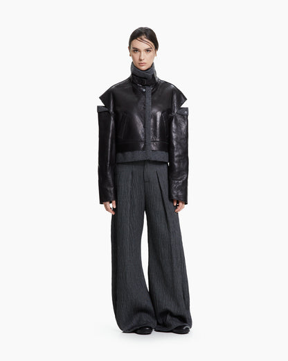 MLO Giacca cropped con collo tecnico NERO