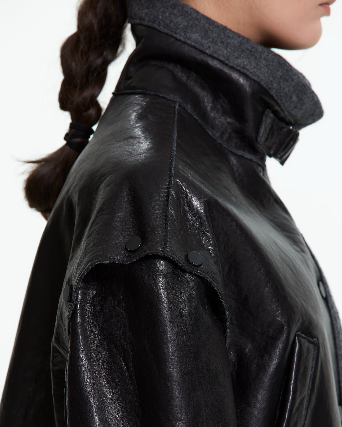 MLO Giacca cropped con collo tecnico NERO