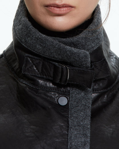 MLO Giacca cropped con collo tecnico NERO