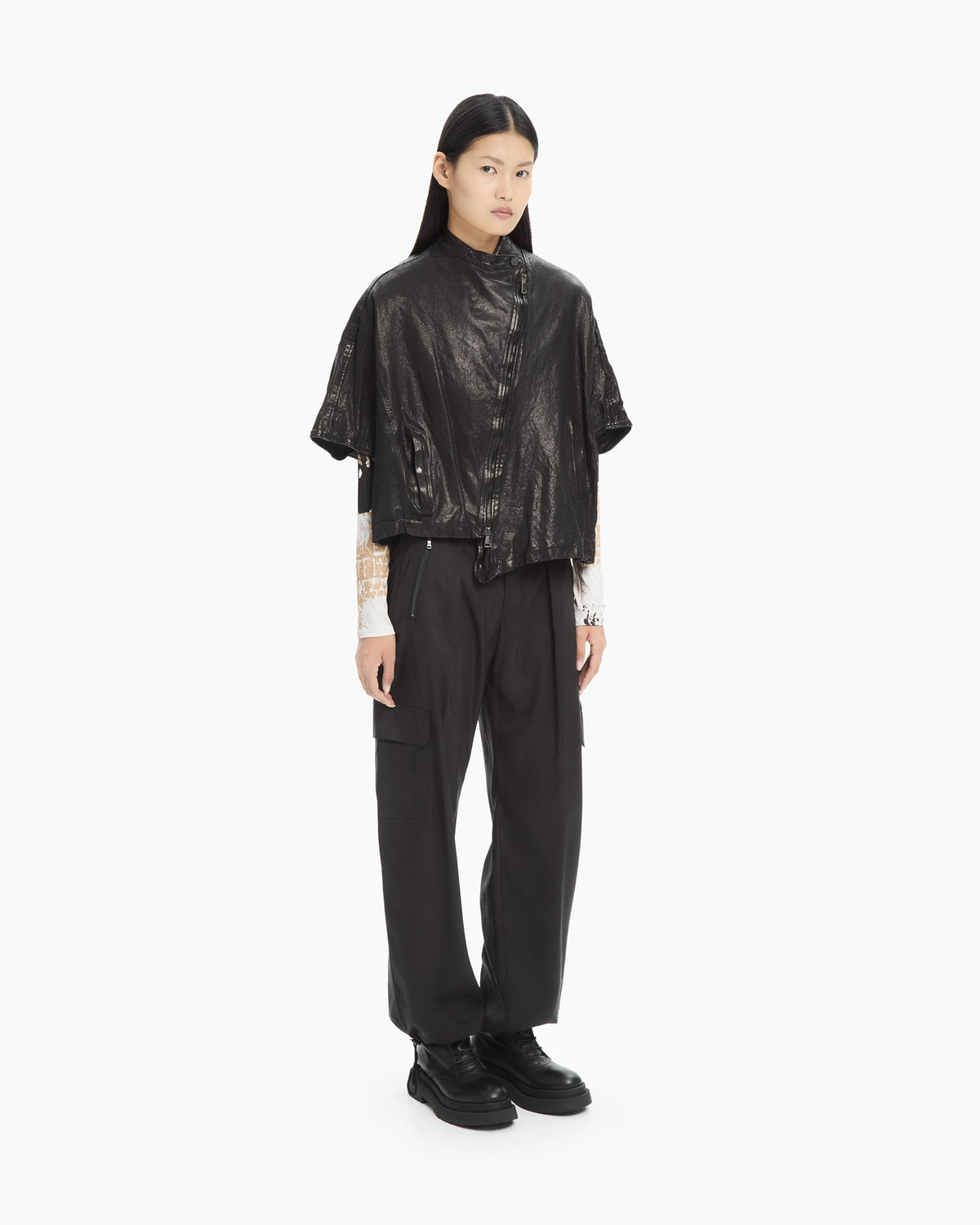 MLO Cappa cropped in pelle  NERO