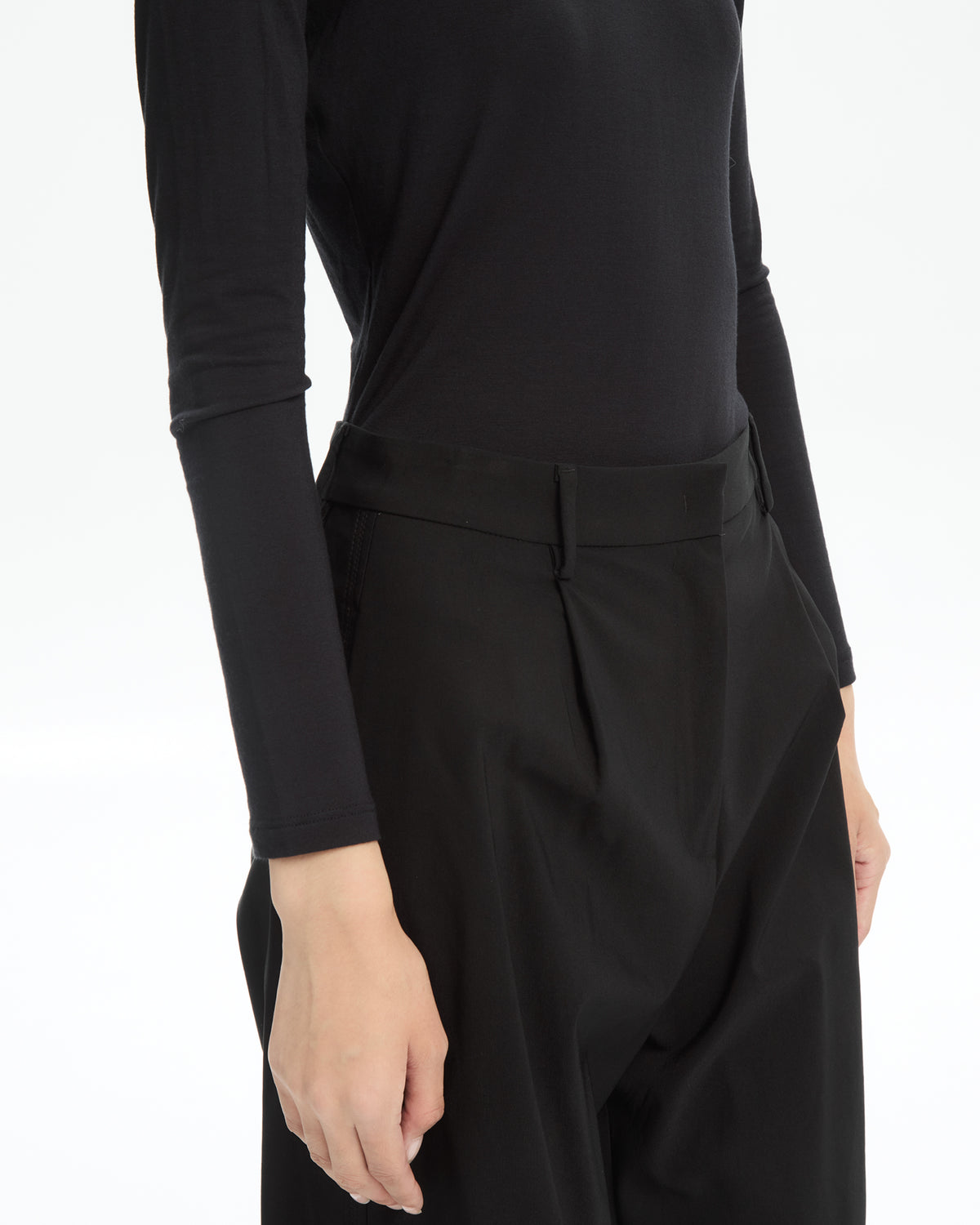 MLO Pantalone con dettaglio sul fondo NERO