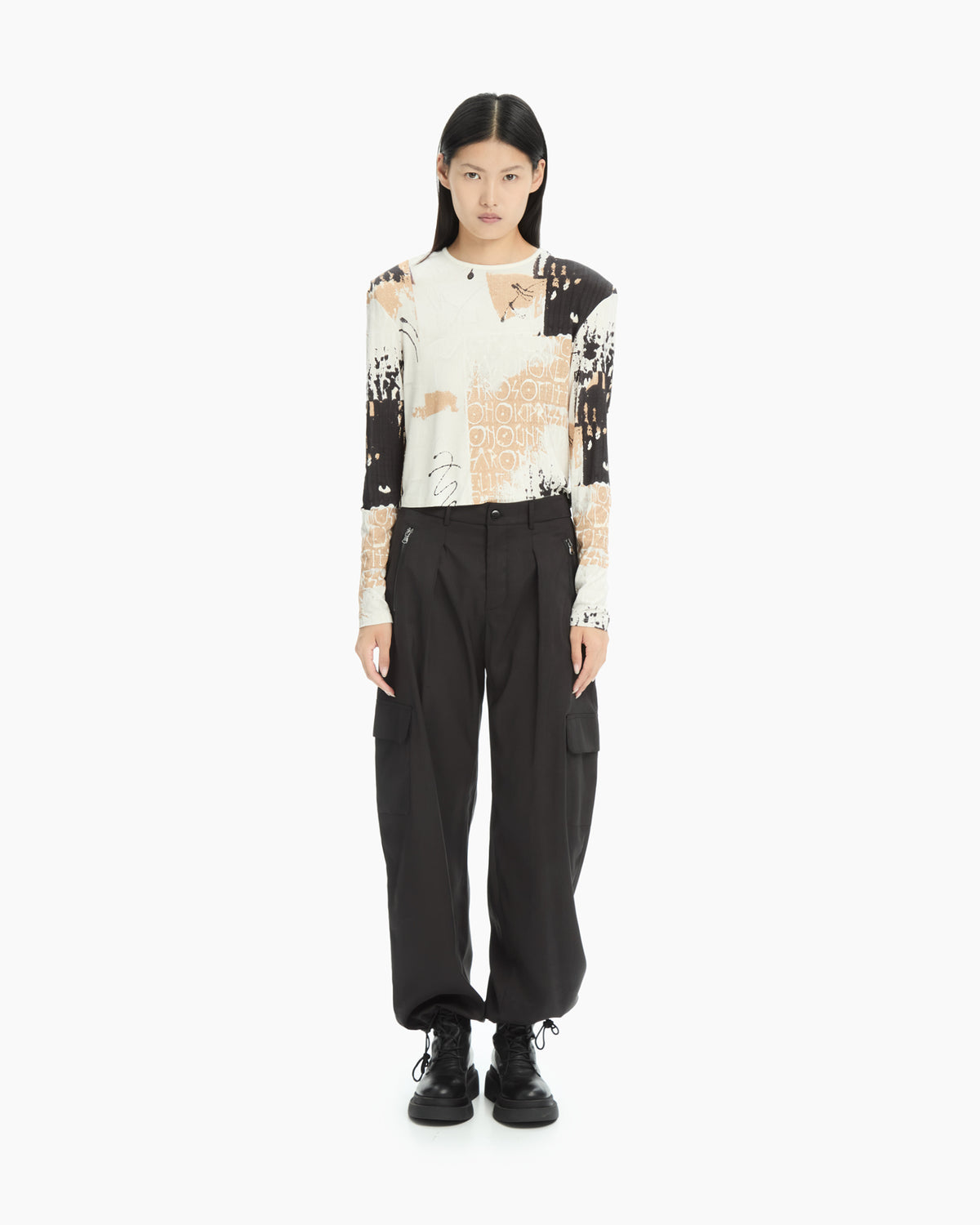 MLO Pantalone cargo con coulisse al fondo NERO