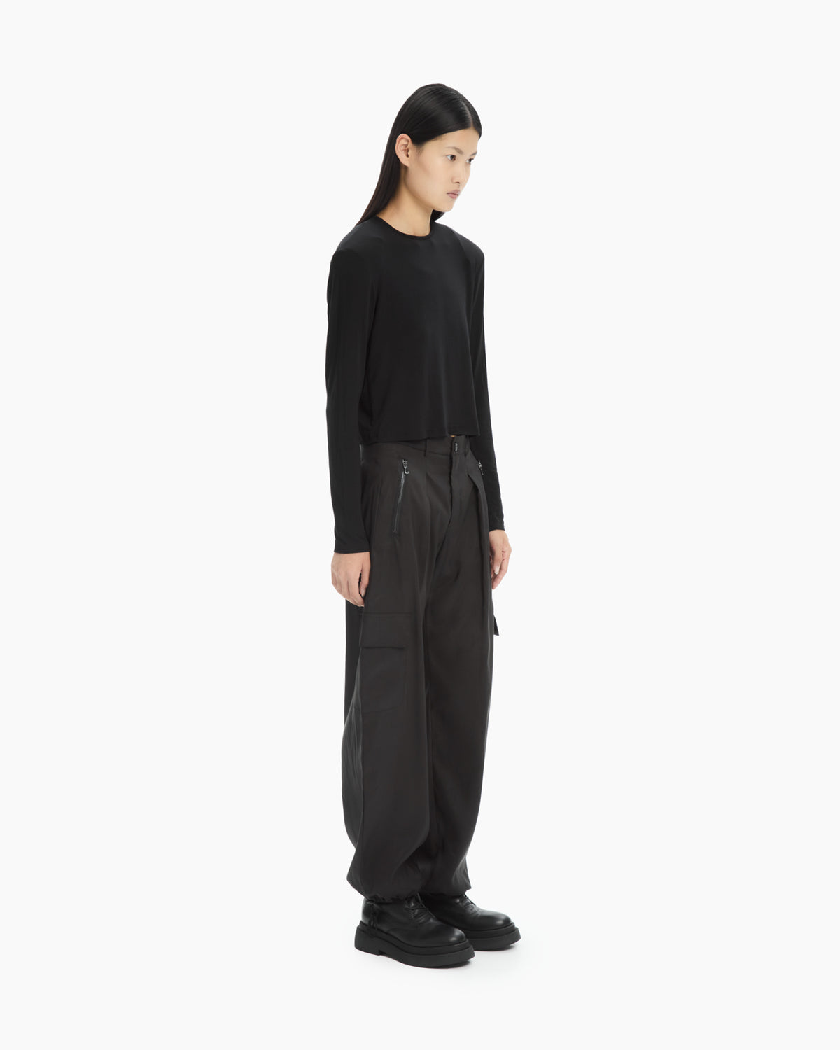 MLO Pantalone cargo con coulisse al fondo NERO