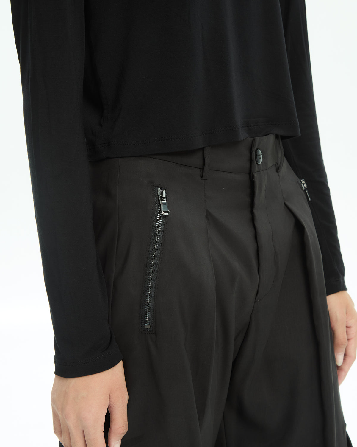 MLO Pantalone cargo con coulisse al fondo NERO