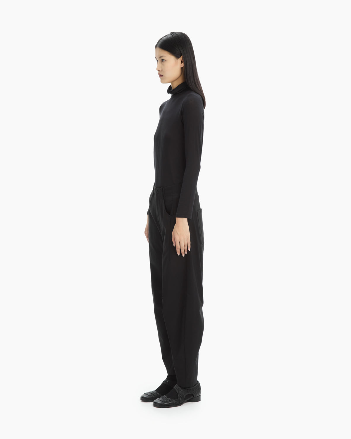 MLO Pantaloni ampi con tasche sagomate NERO
