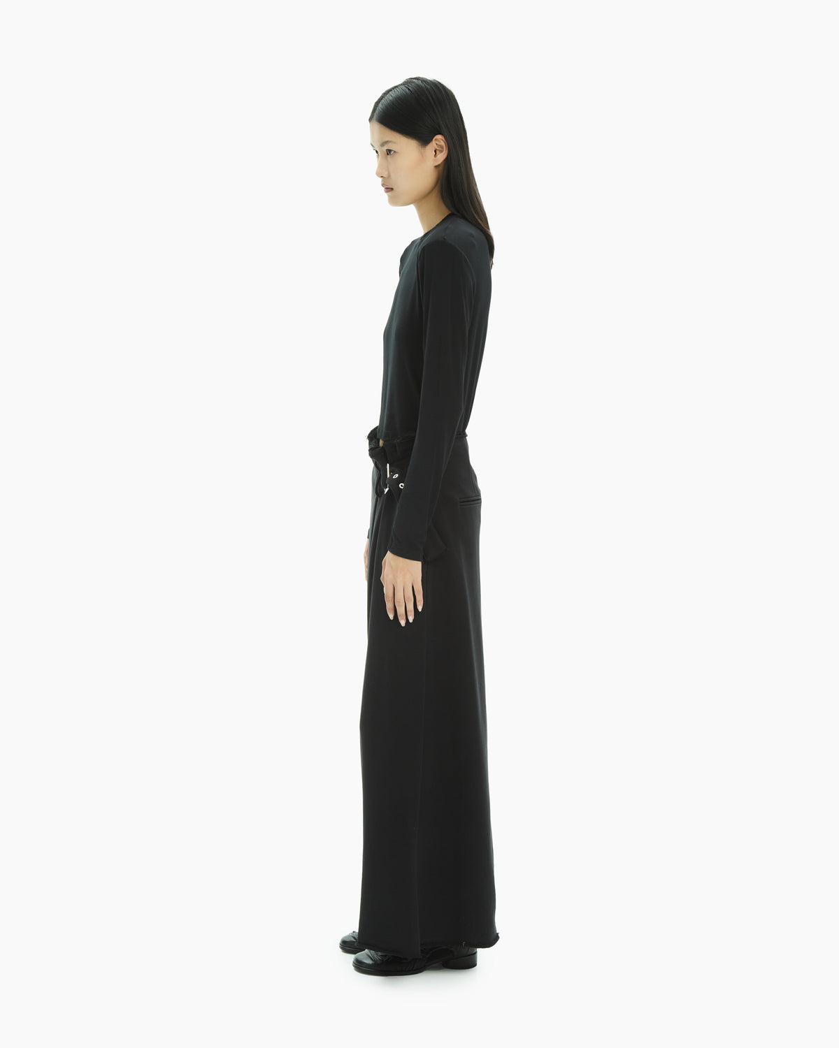 MLO Pantaloni ampi con cintura e fibbia NERO