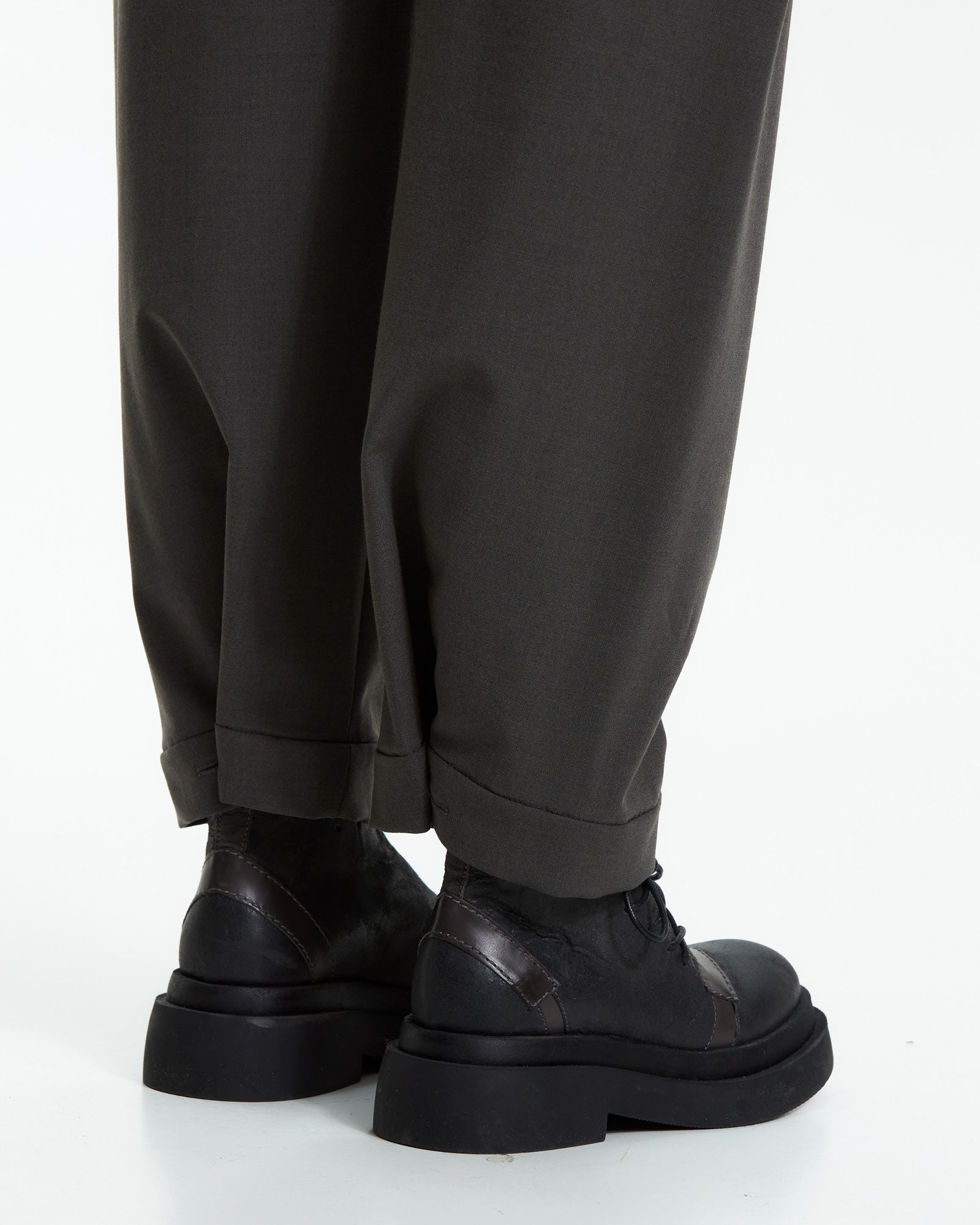 MLO Pantalone sartoriale con risvolto VERDE