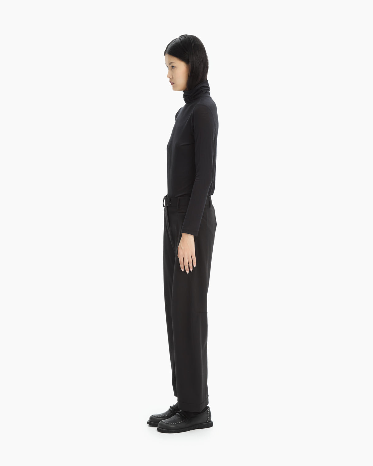MLO Pantalone sartoriale con risvolto NERO