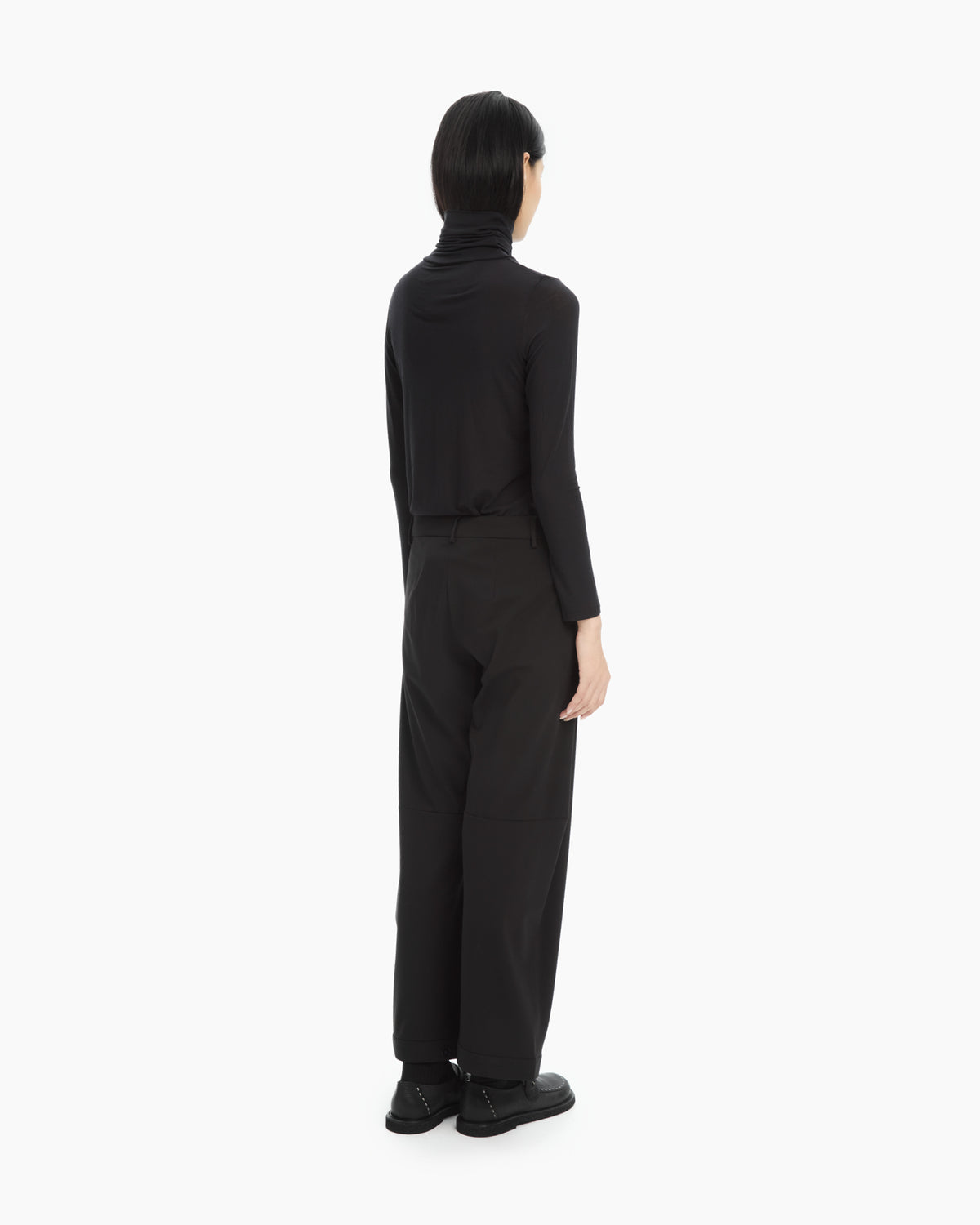 MLO Pantalone sartoriale con risvolto NERO