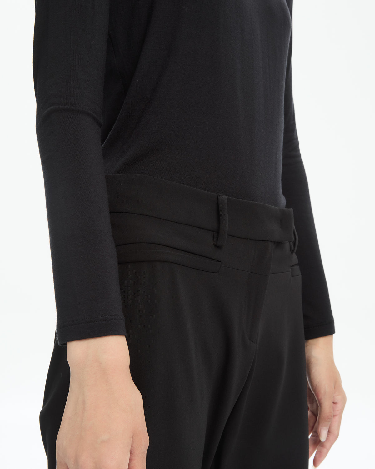MLO Pantalone sartoriale con risvolto NERO