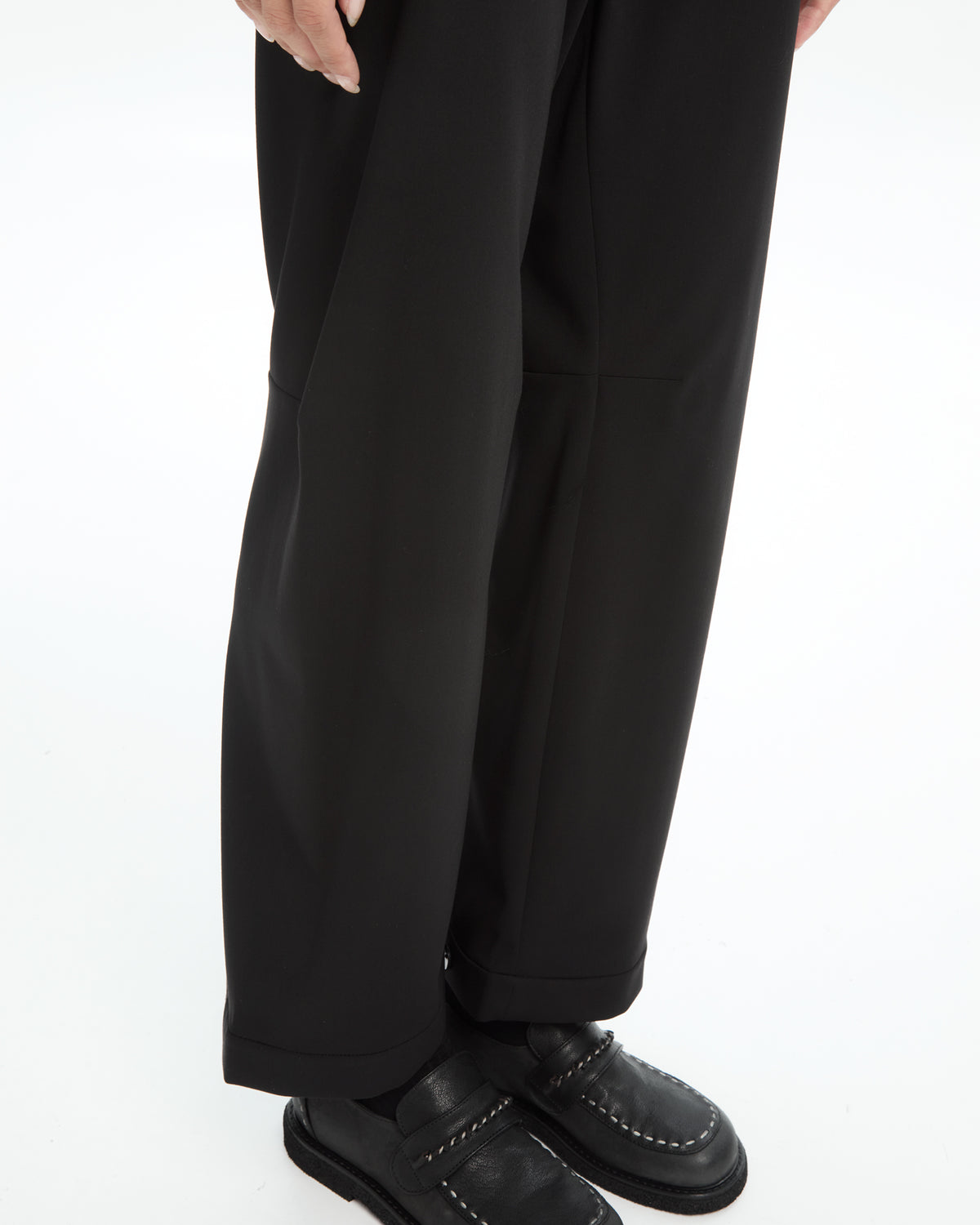 MLO Pantalone sartoriale con risvolto NERO