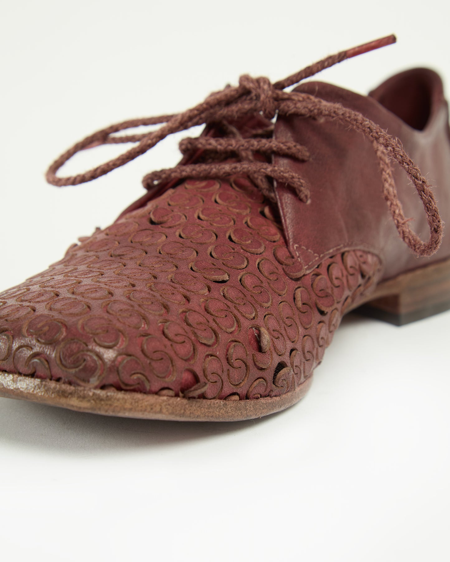 MLO Scarpa stringata materica