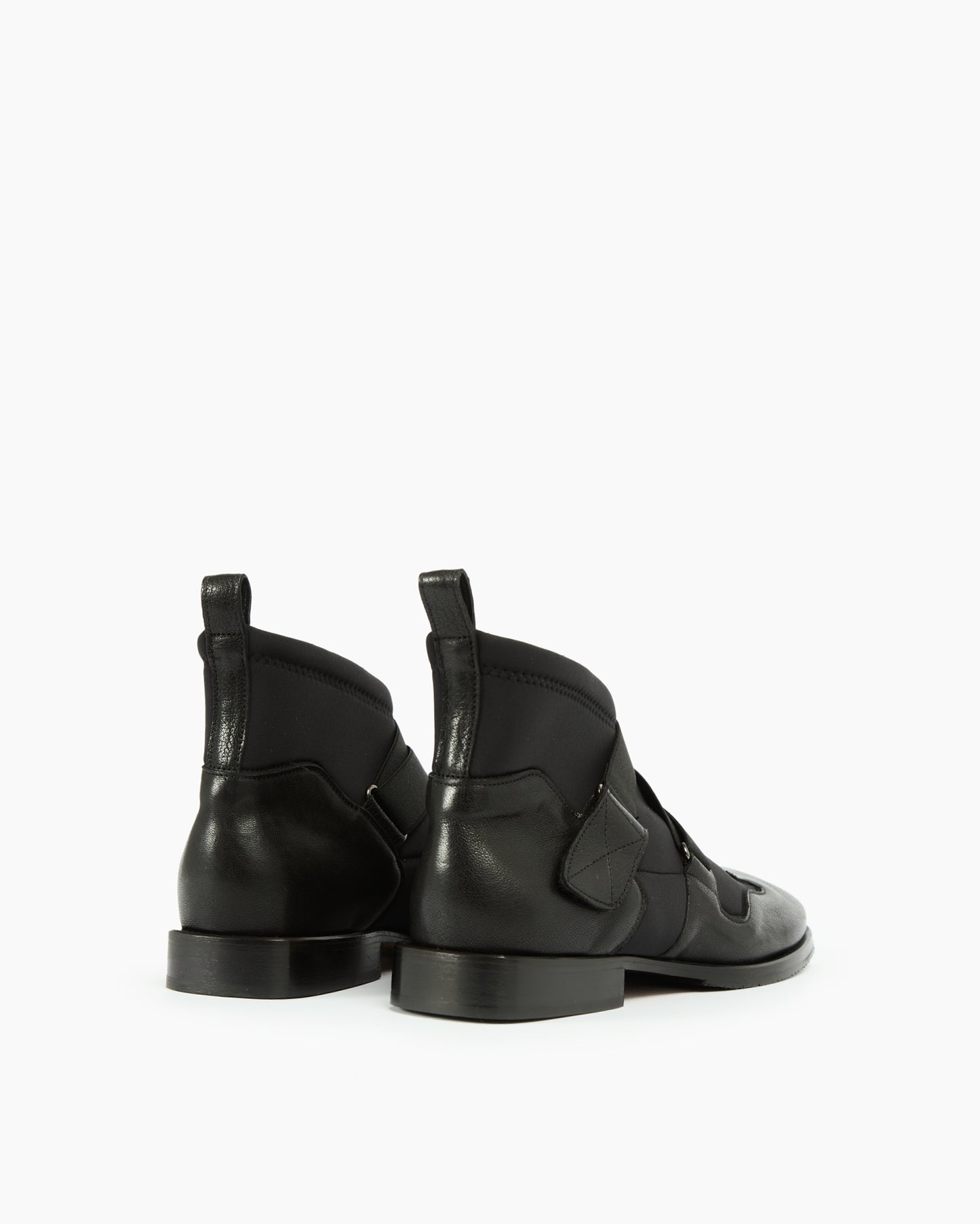 MLO Stivaletto con fasce elastiche NERO
