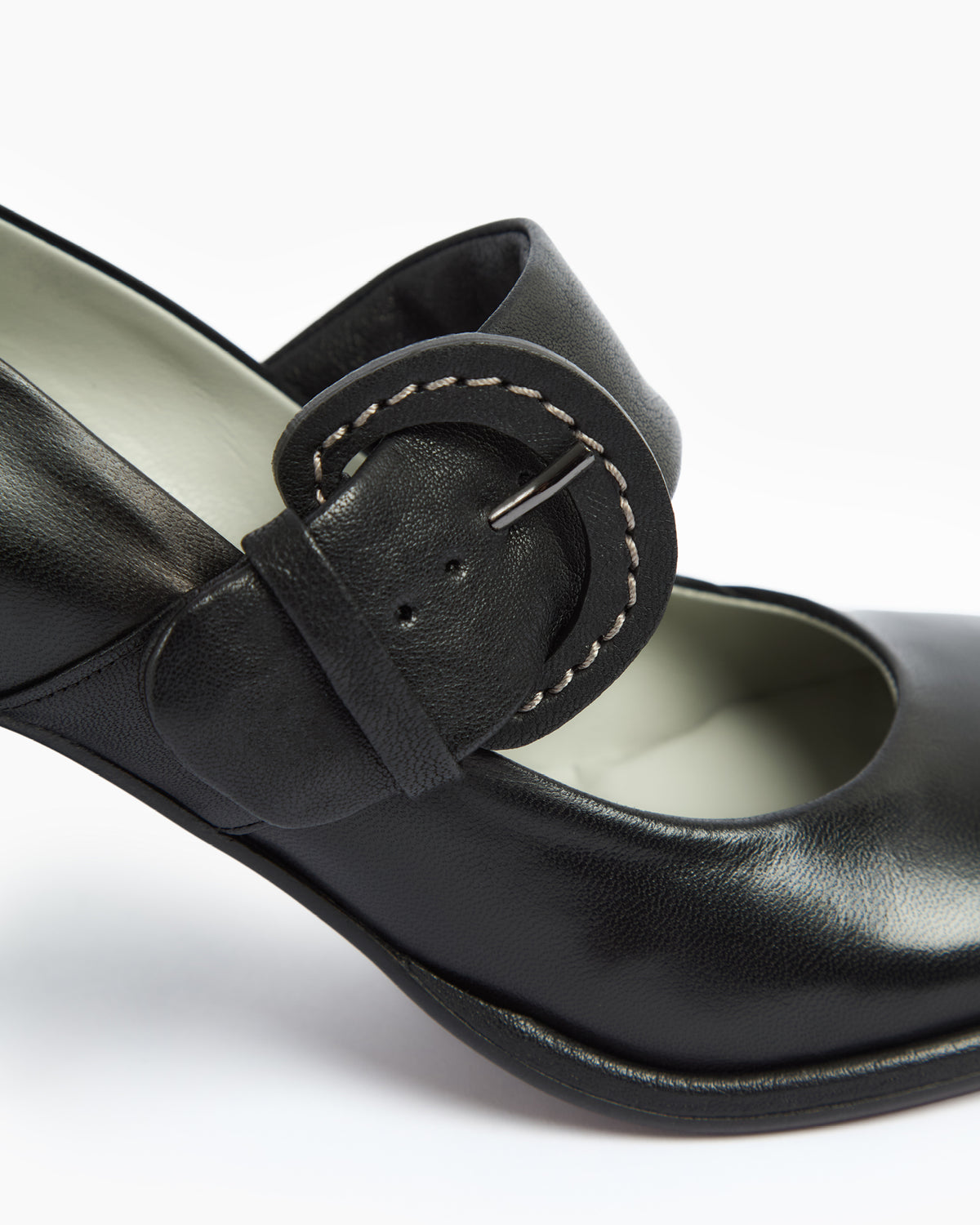 MLO Décolleté con cinturino NERO+NERO