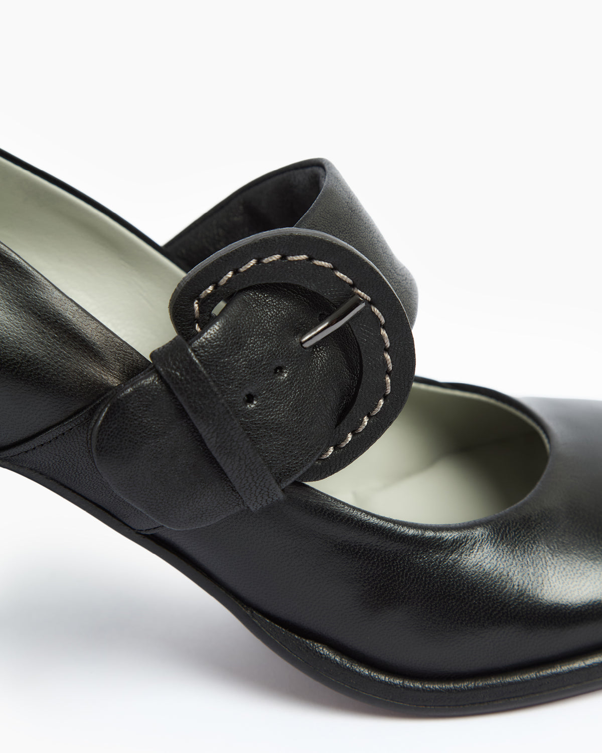 MLO Décolleté con cinturino NERO+NERO