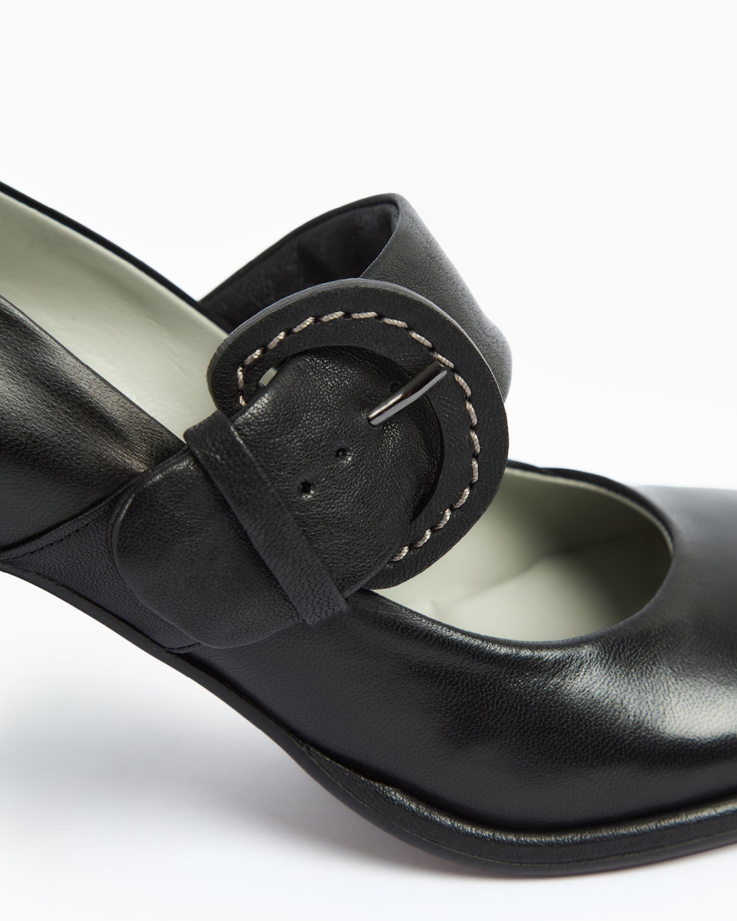 MLO Décolleté con cinturino NERO+NERO