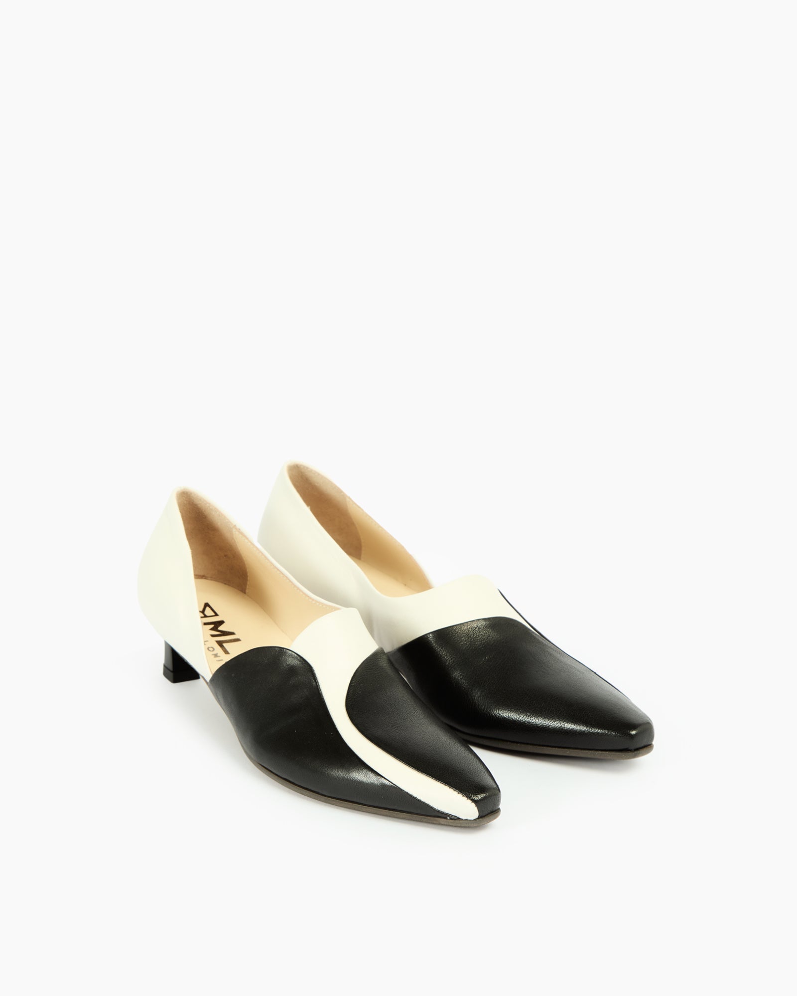MLO Décolleté con pannelli sagomati e tacco sottile NERO+BIANCO