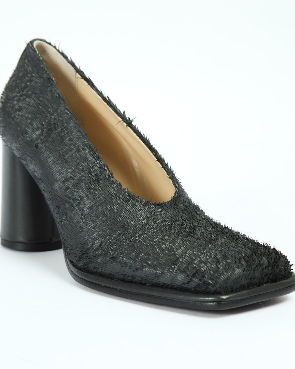 MLO Décolleté con texture materica NERO+NERO